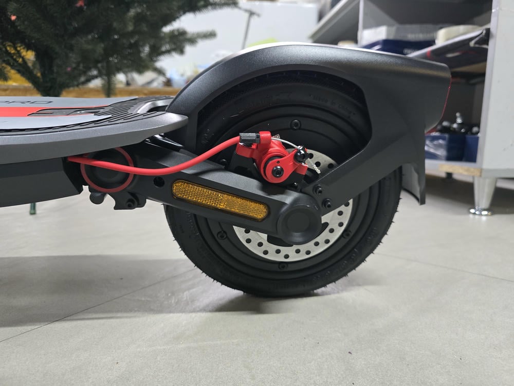 Ninebot eKickScooter F3 Pro (3).jpg