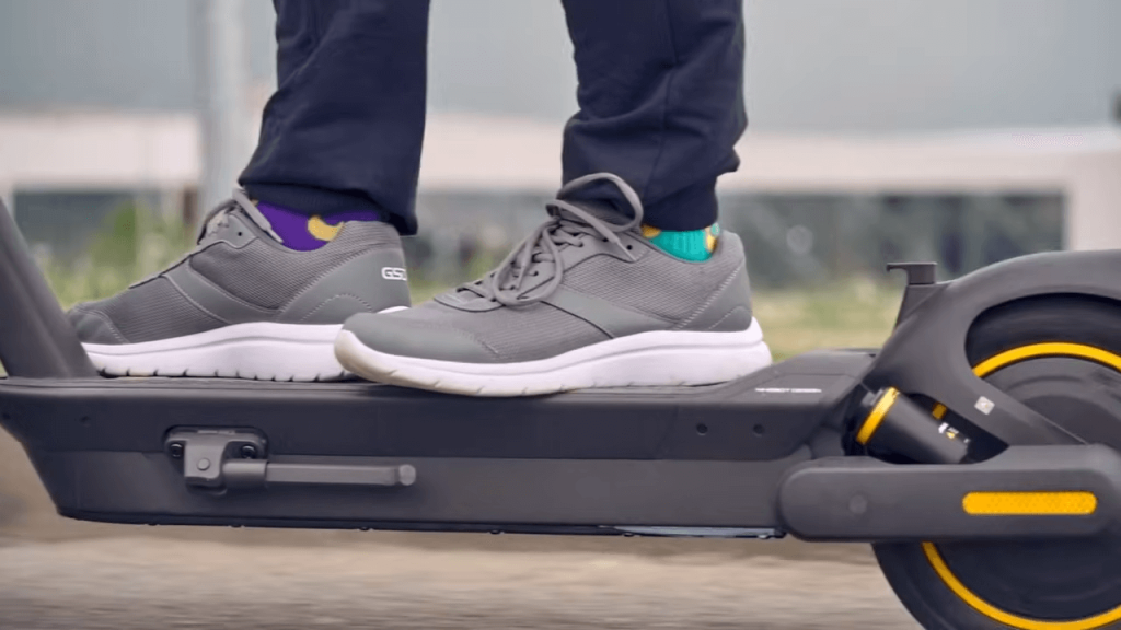 Особенности электросамоката Ninebot KickScooter E2