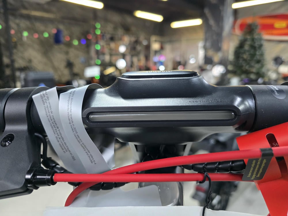 Ninebot eKickScooter F3 Pro (2).jpg